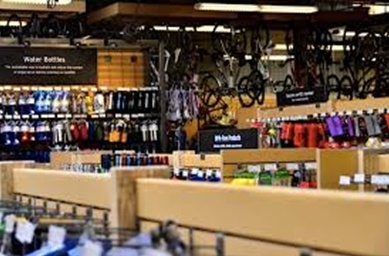 Custom Retail DIsplays - Retail Sporting Goods Store